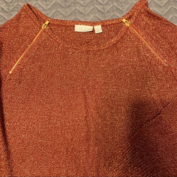 Bisou Bisou lite weight sweater - Picture 4 of 4